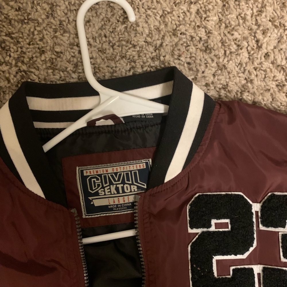 Jacket - Picture 3 of 3